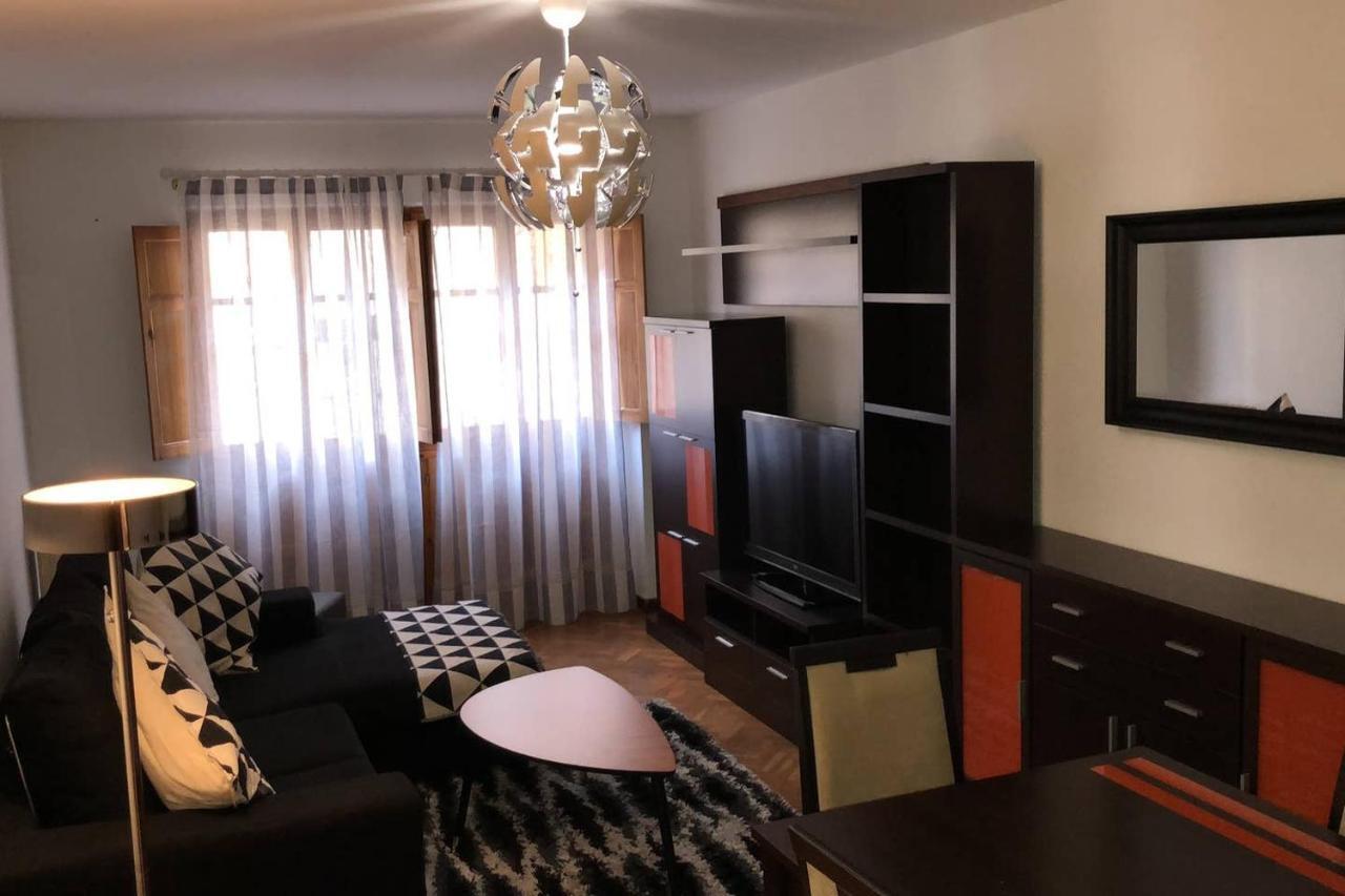 Apartamento Mulhacin Appartamento León Esterno foto